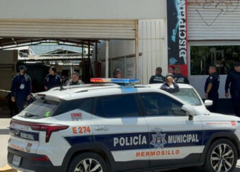 Arranque de celos en Sonora: se metió un balazo tras asesinar a su exnovia y a su nueva pareja en un tianguis