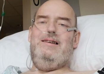 “No hay luz al final del túnel”: hombre que revivió tras morir por unos minutos en Inglaterra