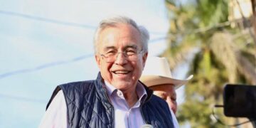 Convoca Gobernador Rocha a la comunidad universitaria a ser libres y vivir la democracia