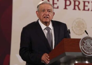 AMLO asegura que “¡Qué viva México!” es una película contra su gobierno y “un churro”