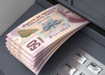 La razón por la que no debes imprimir el recibo al sacar dinero en el cajero