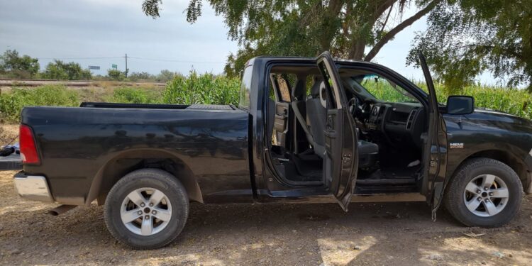 Ejército Mexicano localiza armamento y vehículos en el estado de Sinaloa