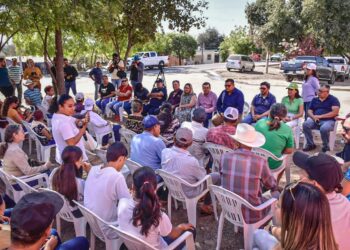 Con soluciones inmediatas se atiende a habitantes de la comunidad de La Tuna