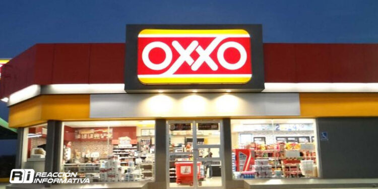 Condenan a 8 años 8 meses y 15 días de prisión a sujeto por robo a OXXO