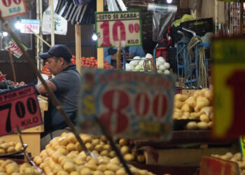 Inflación se modera, pero aún hay incertidumbre: Banxico