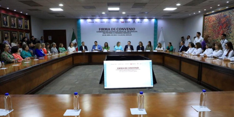Gobierno del Estado y DIF Sinaloa firman convenio con la Asociación Pacto por la Primera Infancia