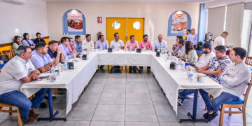 Gobierno Municipal y sector restaurantero trabajarán juntos por Mazatlán