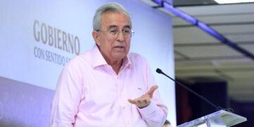 Luz Daniela Gaxiola es un orgullo para Sinaloa: Rocha