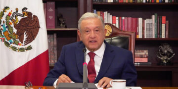México cumplirá compromiso de generar 35% de energías limpias para 2024: AMLO