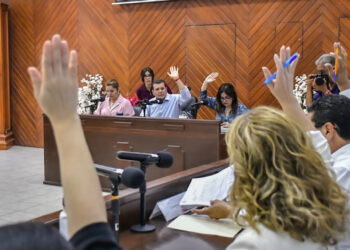 Aprueba Cabildo otorgamiento de poderes a Secretaria del Ayuntamiento y Oficial Mayor para cuestiones jurídicas del Gobierno Municipal