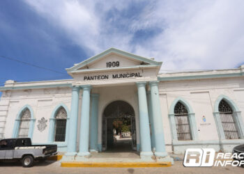 Servicios Públicos da mantenimiento a panteones previo al 10 de Mayo