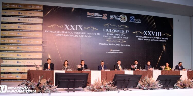 FigloSNTE 27 entrega beneficios a trabajadores por jubilación y retiro