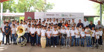 ¡Qué suene la tambora! Autoridades entregan instrumentos al Centro de Iniciación Musical COBAES Coyotitán