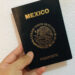 México emite el primer pasaporte a una persona con género no binario