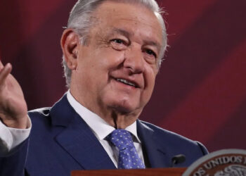 Canciller de Perú afirma que conducta de López Obrador “linda con lo irracional”