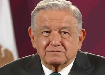 No voten por candidatos antimigrantes, pide López Obrador a paisanos