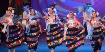 Noche de folclore para gozar nuestros Orígenes este sábado en el Teatro Ángela Peralta