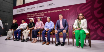 Inauguran en Mazatlán Programa de Desarrollo Profesional para Maestras y Maestros