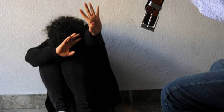 Vinculan a proceso a sujeto por violencia familiar contra su hermano