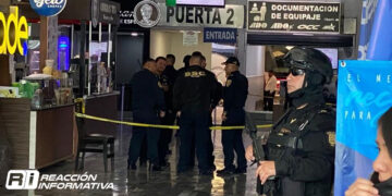Intento de asalto a camioneta de valores en Central Camionera del Sur deja dos muertos