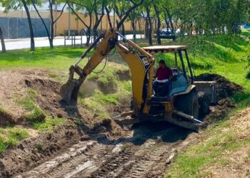 70 kilómetros de canales y arroyos ya están limpios: obras públicas