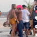 VIDEO: Mexicano besa a extranjera en la playa y usuarios enloquecen… ‘¡Rifadote!’