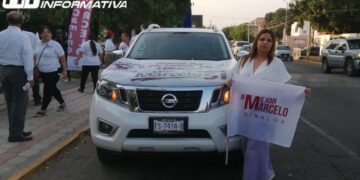 Con caravana automovilística culiacanenses apoyan a Marcelo Ebrard