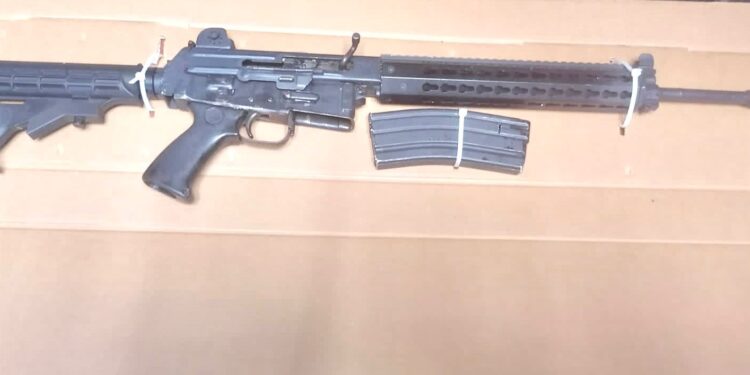 Con un fusil .223, arresta SSPyTM a dos individuos en Bacurimí