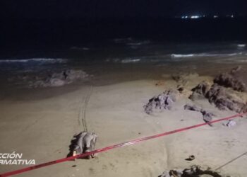 Luego de siete horas en el mar, emerge cuerpo de persona desaparecida en Playa Cerritos