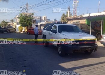 Encuentran hombre asesinado en calles de la colonia Francisco Villa.