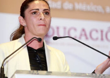 Juez ordena a Ana Guevara y Conade regresar becas a nadadoras