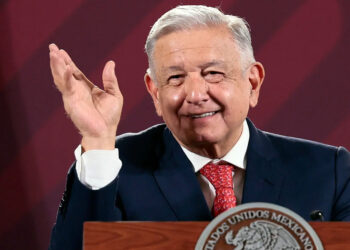 Cena con aspirantes presidenciales y liderazgos de Morena, para felicitar a Delfina Gómez y mantener unidad en 4T: AMLO