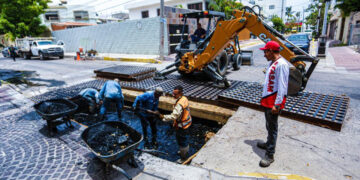 Obras públicas refuerza trabajos en el Colector Roosevelt previo a la temporada de lluvias