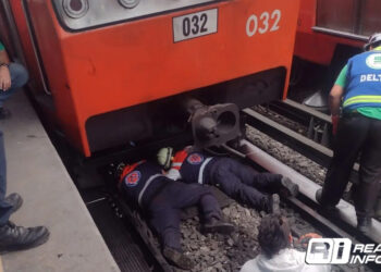 Hombre se lanza a vías del metro de la CDMX y sobrevive