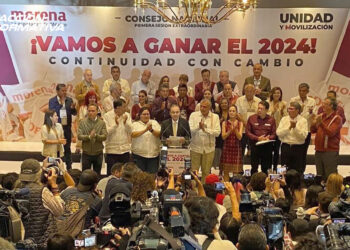 Corcholatas no podrán participar en medios “conservadores” durante contienda de Morena