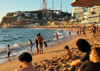 ¡Qué calor! Se mantienen las temperaturas calurosas para el puerto de Mazatlán