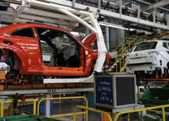 Industriales estiman que el “nearshoring” permita a México crecer hasta un 4 % al año