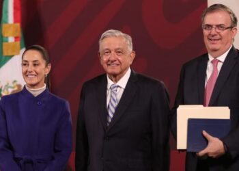 Morena busca sucesor para el presidente más popular