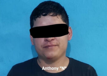 Policías Municipales detienen a dos hombres por la probable participación en el delito de robo