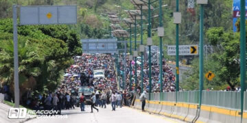 Presuntos transportistas se enfrentan a elementos de la GN y estatal en Chilpancingo, Guerrero