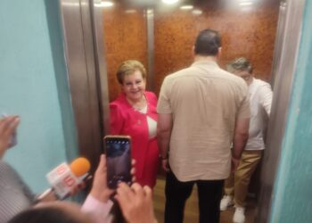 ¿Y la educación? Rectora de la UdeO se niega a hablar sobre su reunión con el alcalde