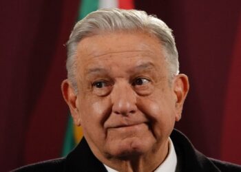 Acusan a López Obrador de uso ilegal de información del Estado para atacar a la oposición