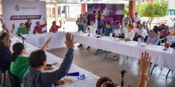 Cabildo abierto llega a Siqueros