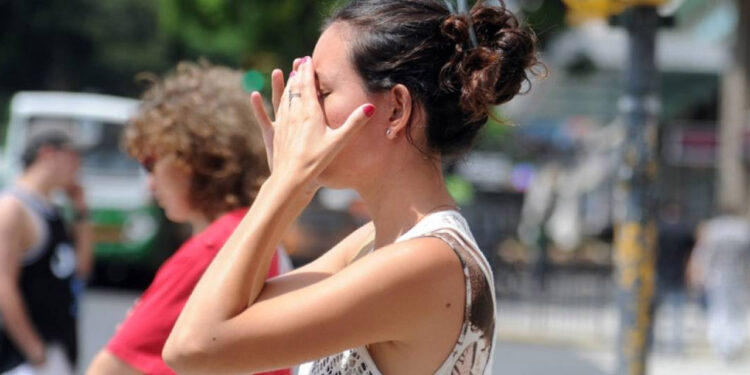 Se pronostica fin de semana acalorado en Mazatlán con sensación térmica de 42°C y humedad del 63 por ciento