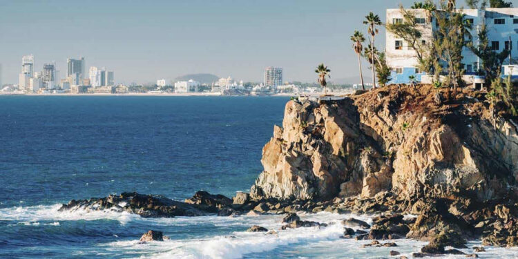 Sensación térmica de 42 °C se prevé en Mazatlán el día de hoy