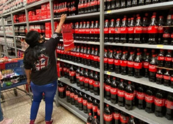 Sube el precio del azúcar hasta 28 pesos por kilo, refrescos y pan serán más caros en todo México