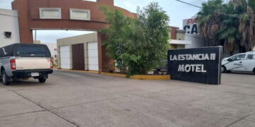 Encuentran a mujer muerta en motel de Culiacán