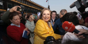 Xóchitl Gálvez se registra para buscar candidatura presidencial de la oposición