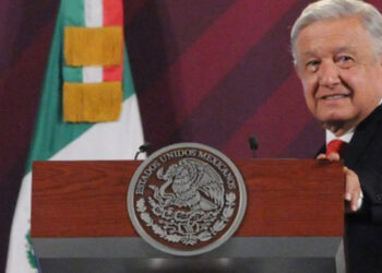 López Obrador celebra fortaleza del peso frente al dólar; ‘estoy muy contento’