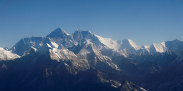 Esposos y sus tres hijos: los mexicanos que fallecieron cerca del Everest